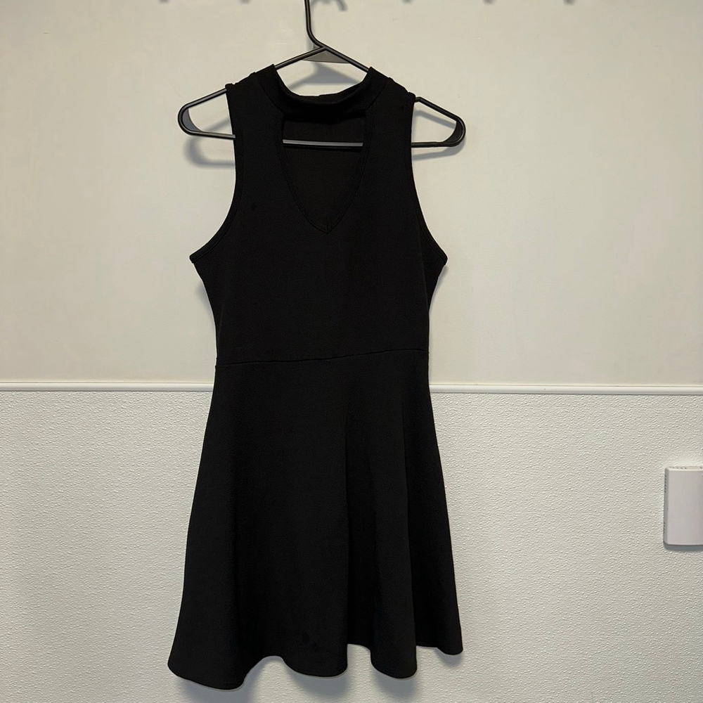 Women's Urban Rose Black Dress Measurements in photos Keyhole Neck Fit & Flare